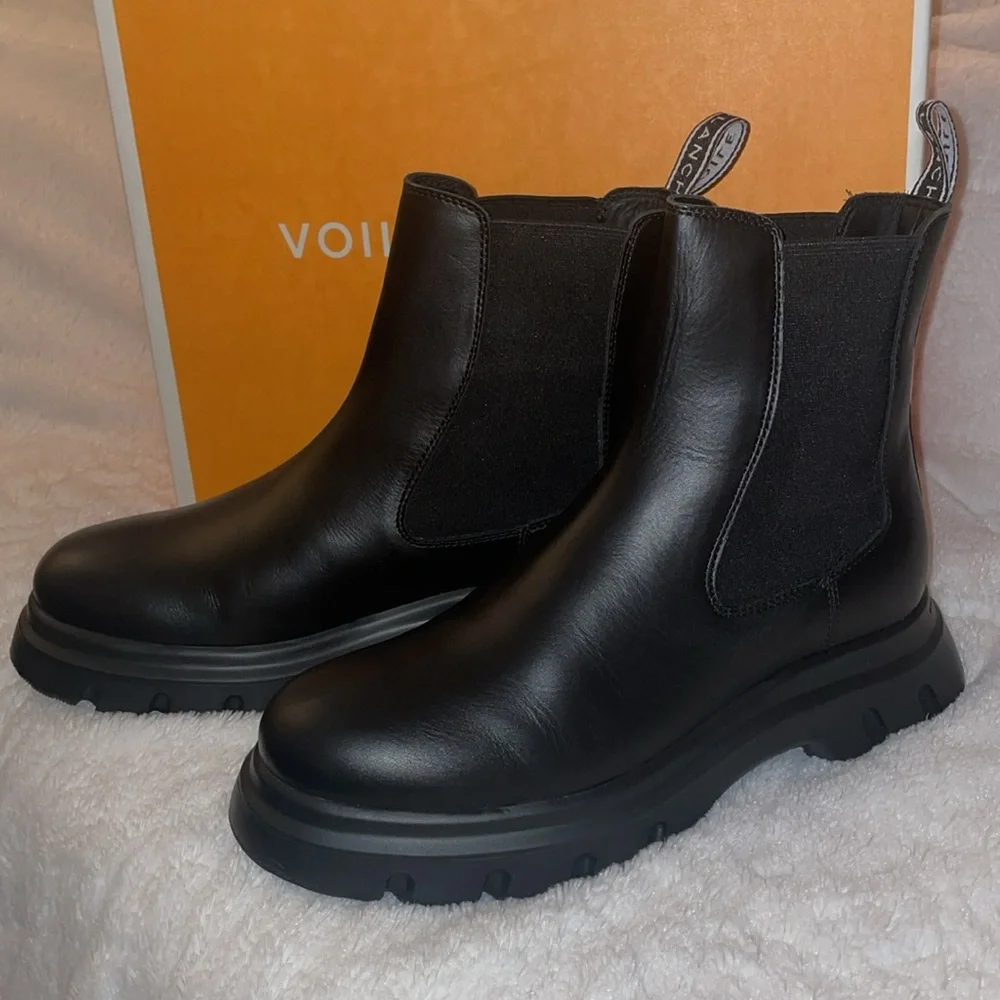 VOILE BLANCHE TWILLY CHELSEA
Leather Boots in Black - Picture 8 of 16